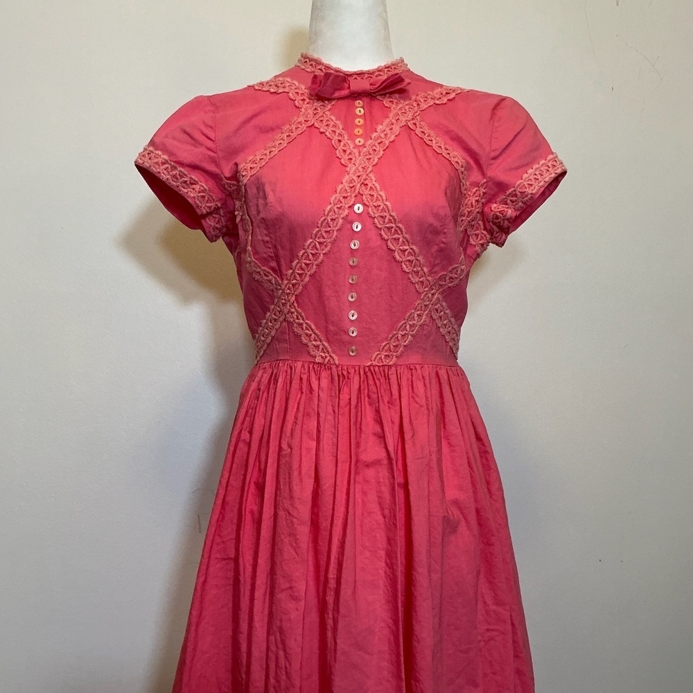 Vicky Vaughn Vintage Coral Lace Trim Button-Front Midi Dress with Bow Collar